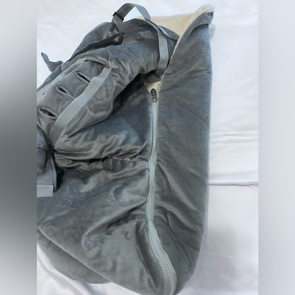 Infants car seat cozy&warm in gray - Picture 7 of 7